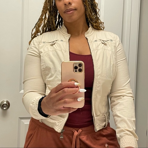 Retro Guess Jacket - Picture 4 of 6